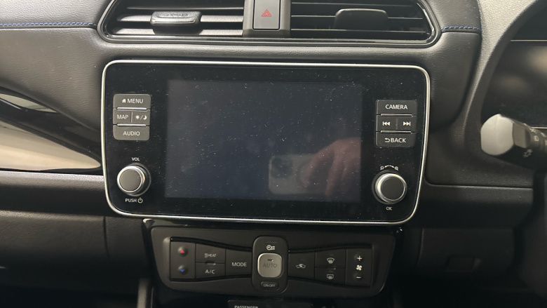 Nissan LEAF 110kW N-Connecta 39kWh 5dr Auto Electric Hatchback